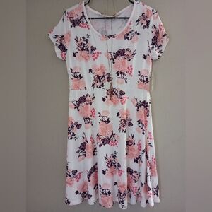 NWT Bobbie Brooks White Floral Short Sleeve Dress With Necklace Size Medium